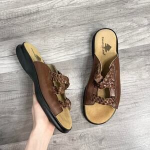 VNT Leather Woven Braided Brown Slip On Sandals Slides Size 10 Fishman Aesthetic